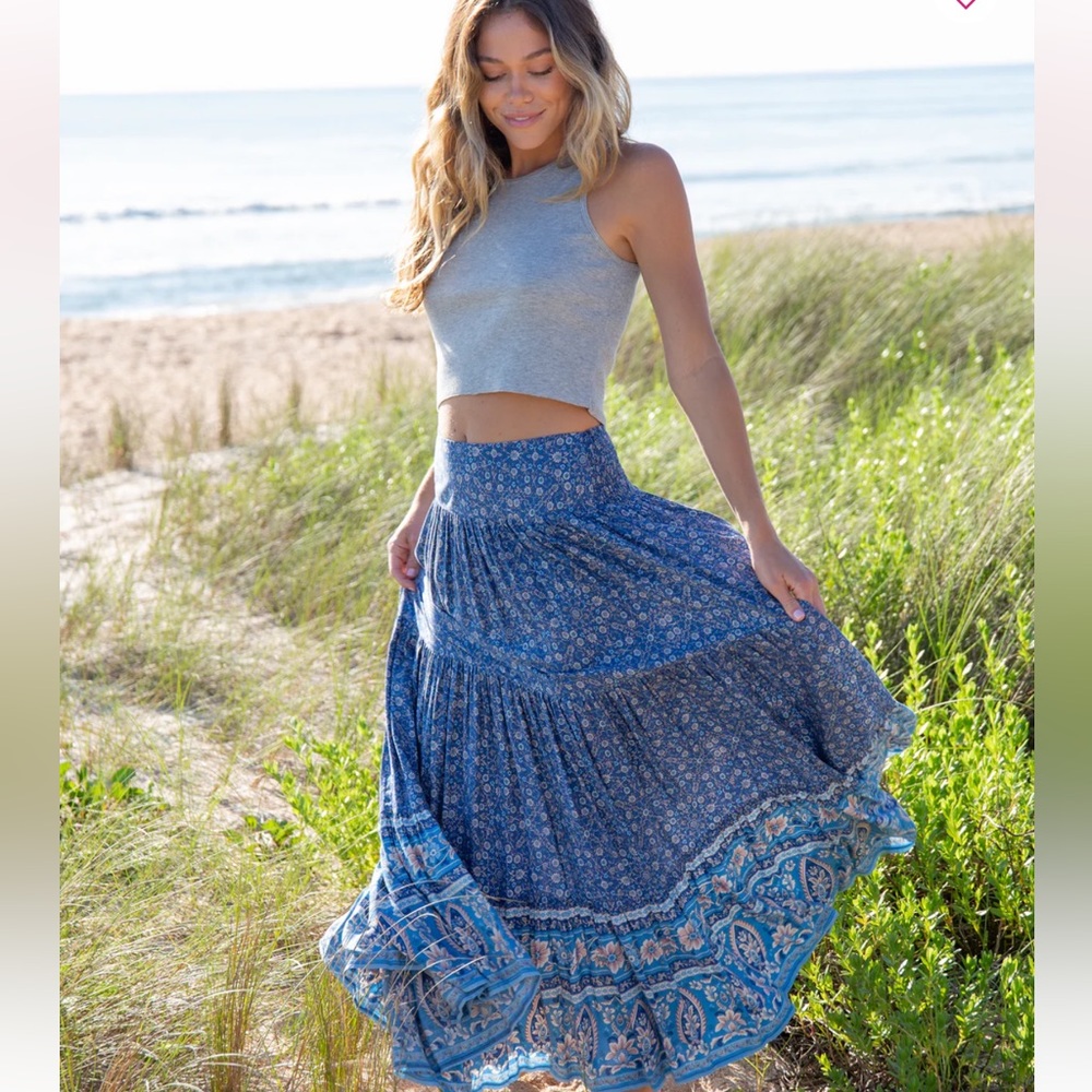 Natural life skirt